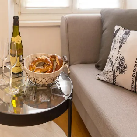 Gruenewald - 2 Pers - Parking Apartment